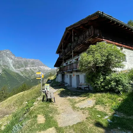Rifugio Guide Frachey Hotel *