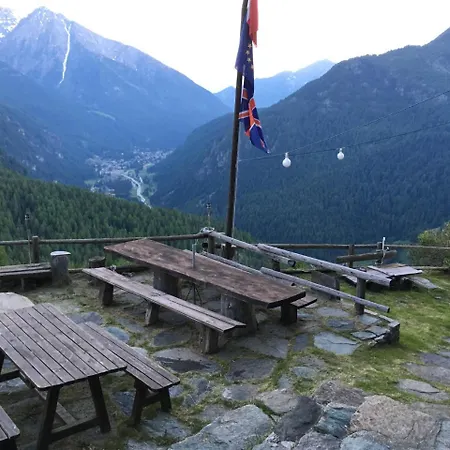 فندق Rifugio Guide Frachey Saint Jacques